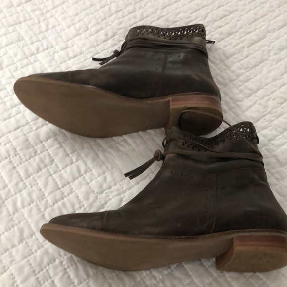 EUC Klub Nico Cool BoHo Vibe Cutout Boots / Booties (Brown) - Picture 4 of 11